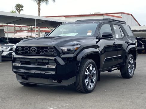 New 2026 Toyota 4Runner TRD Sport Premium AWD/4WD image 6