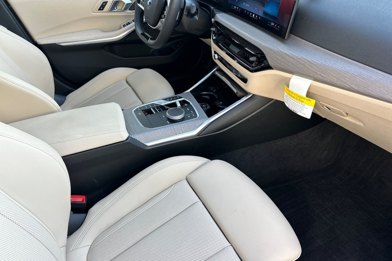 Used 2026 BMW 330i Sedan w/ Convenience Package RWD image 14