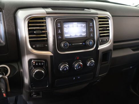Used 2021 RAM 1500 Classic SLT RWD image 5