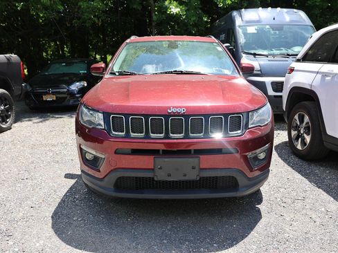 Used 2021 Jeep Compass Latitude w/ Convenience Group AWD/4WD image 2