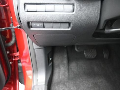 Used 2021 Nissan Rogue SV FWD image 16
