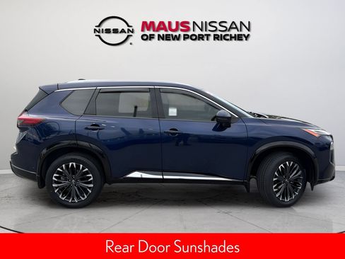 Used 2024 Nissan Rogue Platinum w/ Platinum Premium Package FWD image 10