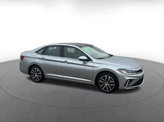 Used 2025 Volkswagen Jetta SE video 2