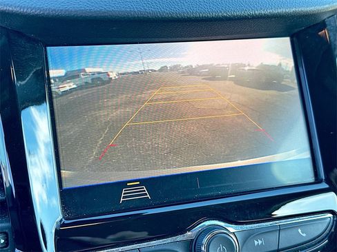 Certified 2022 Chevrolet Trax LT w/ LT Convenience Package image 13