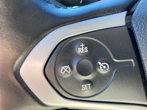 Used 2018 Chevrolet Colorado LT AWD/4WD image 17