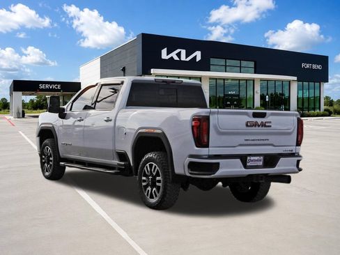 Used 2021 GMC Sierra 2500 AT4 w/ AT4 Premium Plus Package AWD/4WD image 7
