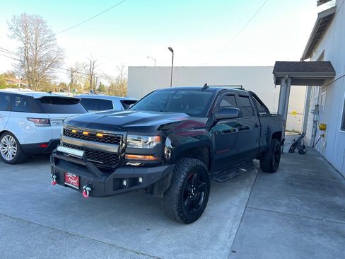 Used 2018 Chevrolet Silverado 1500 LT w/ Redline Edition AWD/4WD image 3