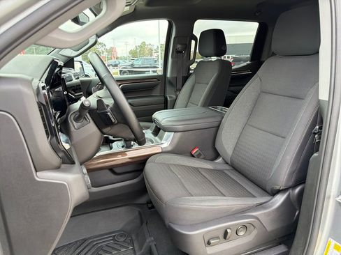 Used 2024 Chevrolet Silverado 1500 LT Trail Boss image 11