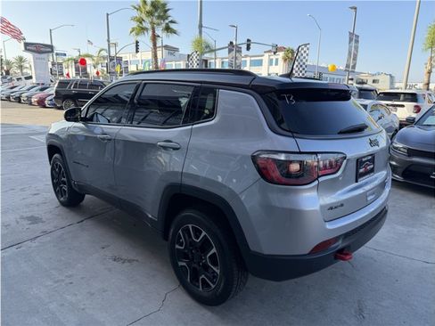 Used 2019 Jeep Compass Trailhawk w/ Leather Interior Group AWD/4WD image 11