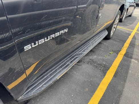 Used 2023 Chevrolet Suburban Premier AWD/4WD image 8