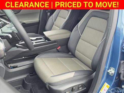 New 2026 Chevrolet Equinox LT w/ Convenience Package II AWD/4WD image 16