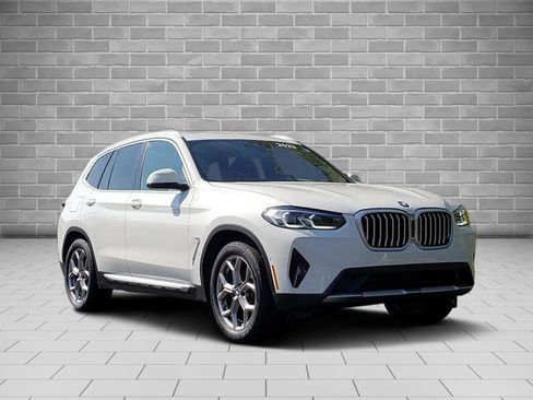 Used 2023 BMW X3 xDrive30i w/ Premium Package image 3