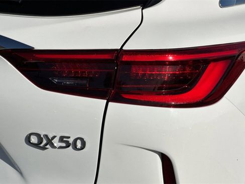 Used 2019 INFINITI QX50 Luxe image 34