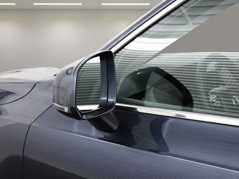 New 2025 Volvo XC90 B6 Core w/ Protection Package image 11