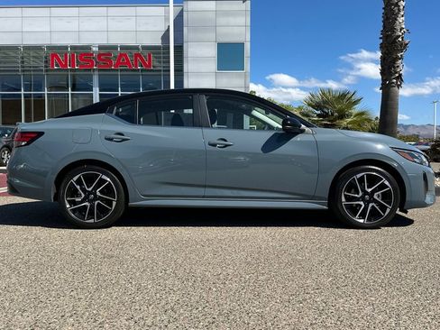 New 2025 Nissan Sentra SR image 4