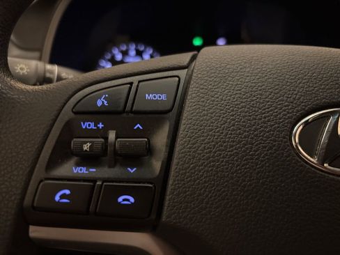 Used 2020 Hyundai Tucson SE image 14