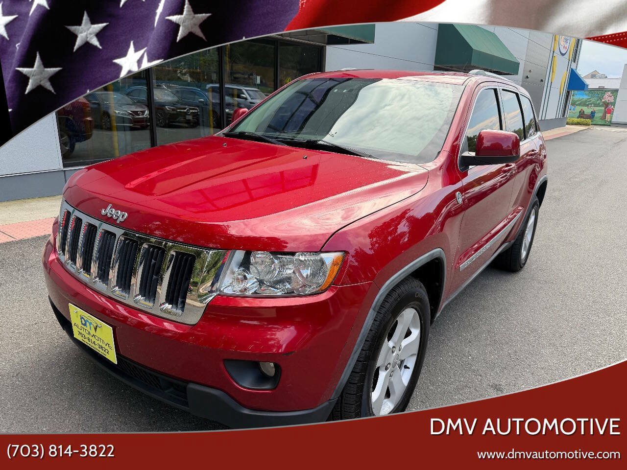 Used 2011 Jeep Grand Cherokee Laredo AWD/4WD image 1