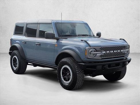 Certified 2024 Ford Bronco Badlands w/ Sasquatch Package image 3