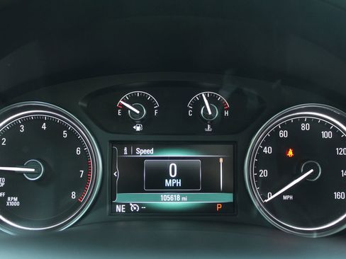 Used 2019 Buick Enclave Essence AWD/4WD image 31