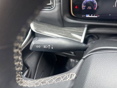 Used 2022 Jeep Wagoneer Series III image 19