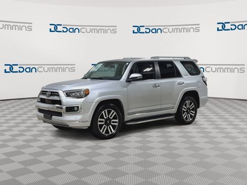 Used 2020 Toyota 4Runner Limited AWD/4WD image 4