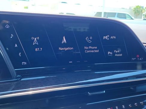 Used 2022 Cadillac Escalade Sport Platinum w/ LPO, ONYX Package image 14