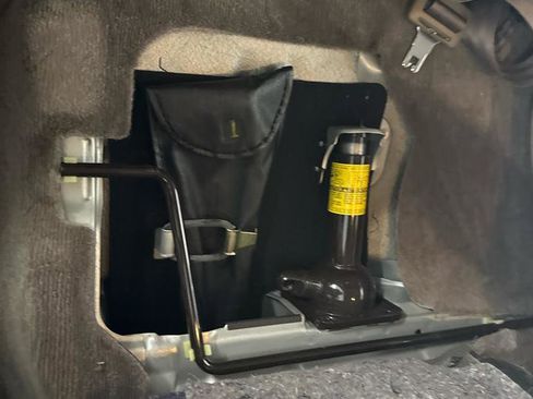 Used 2001 Toyota 4Runner Limited image 42