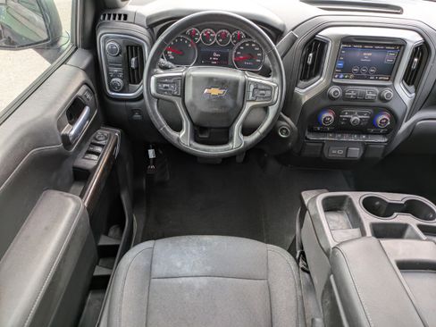 Used 2021 Chevrolet Silverado 1500 LT RWD image 14