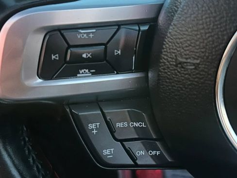Used 2020 Ford Mustang Premium RWD image 37
