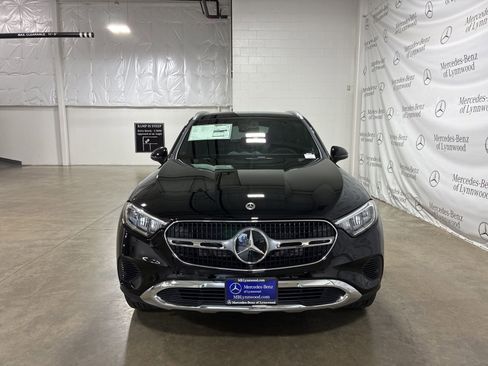 New 2026 Mercedes-Benz GLC 300 4MATIC image 2
