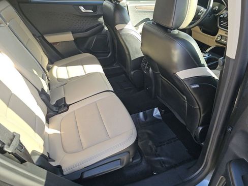 Used 2020 Ford Escape Titanium AWD/4WD image 5