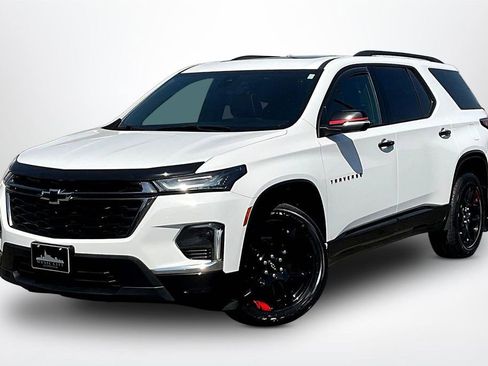 Used 2023 Chevrolet Traverse Premier w/ Redline Edition AWD/4WD image 3