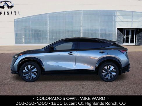 Used 2023 Nissan Ariya AWD image 2
