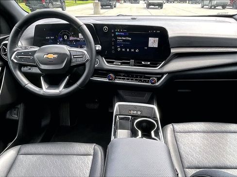 Used 2025 Chevrolet Equinox LT w/ Convenience Package II AWD/4WD image 21
