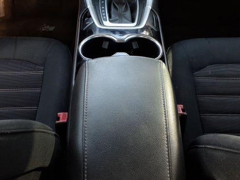 Used 2016 Ford Fusion SE image 16