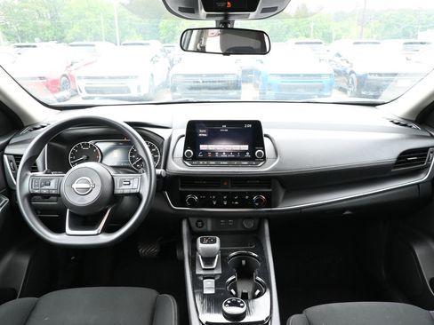 Used 2024 Nissan Rogue S AWD/4WD image 22