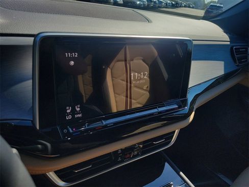 New 2026 Volkswagen Atlas Cross Sport SE image 31