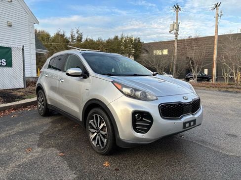 Used 2017 Kia Sportage EX w/ EX Technology Package AWD/4WD image 3