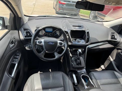 Used 2014 Ford Escape Titanium FWD image 17