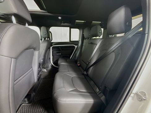Certified 2025 Land Rover Defender 110 S AWD/4WD image 24