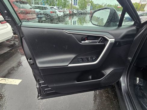 Used 2021 Toyota RAV4 Limited AWD/4WD image 16