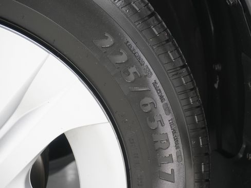 Used 2015 Toyota RAV4 LE image 25