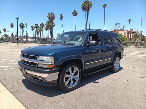 Used 2005 Chevrolet Tahoe LS w/ Cargo Package RWD image 3