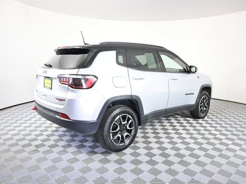 Used 2024 Jeep Compass Trailhawk AWD/4WD image 6