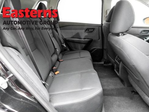 Used 2023 Nissan Rogue S AWD/4WD image 24
