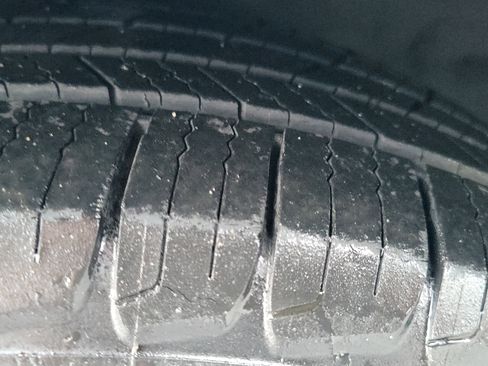 Used 2017 Hyundai Elantra SE image 24