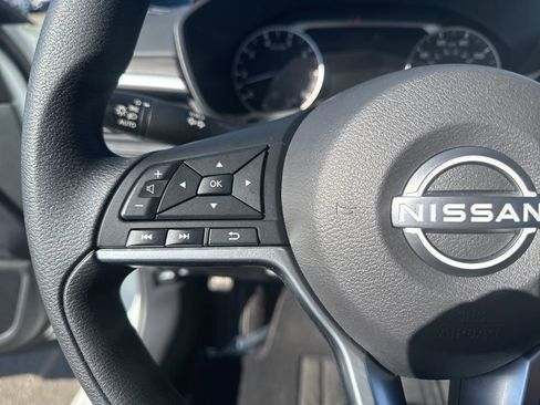 Used 2025 Nissan Altima 2.5 SV FWD image 16