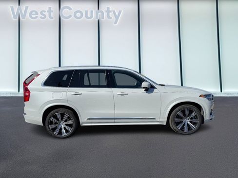 Certified 2024 Volvo XC90 T8 Ultimate w/ Lounge Package image 2