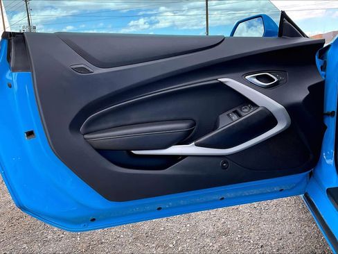Used 2023 Chevrolet Camaro LT image 21