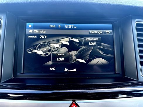 Used 2017 Genesis G80 3.8 RWD image 13
